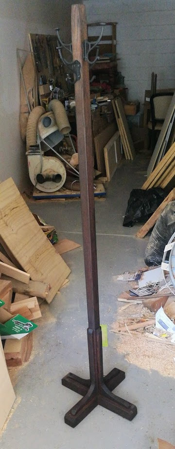 Arts and Crafts coat stand